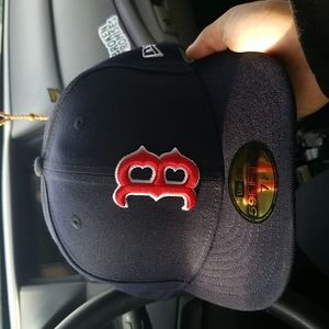 MLB BOSTON RED SOX SIZE 7 1/8